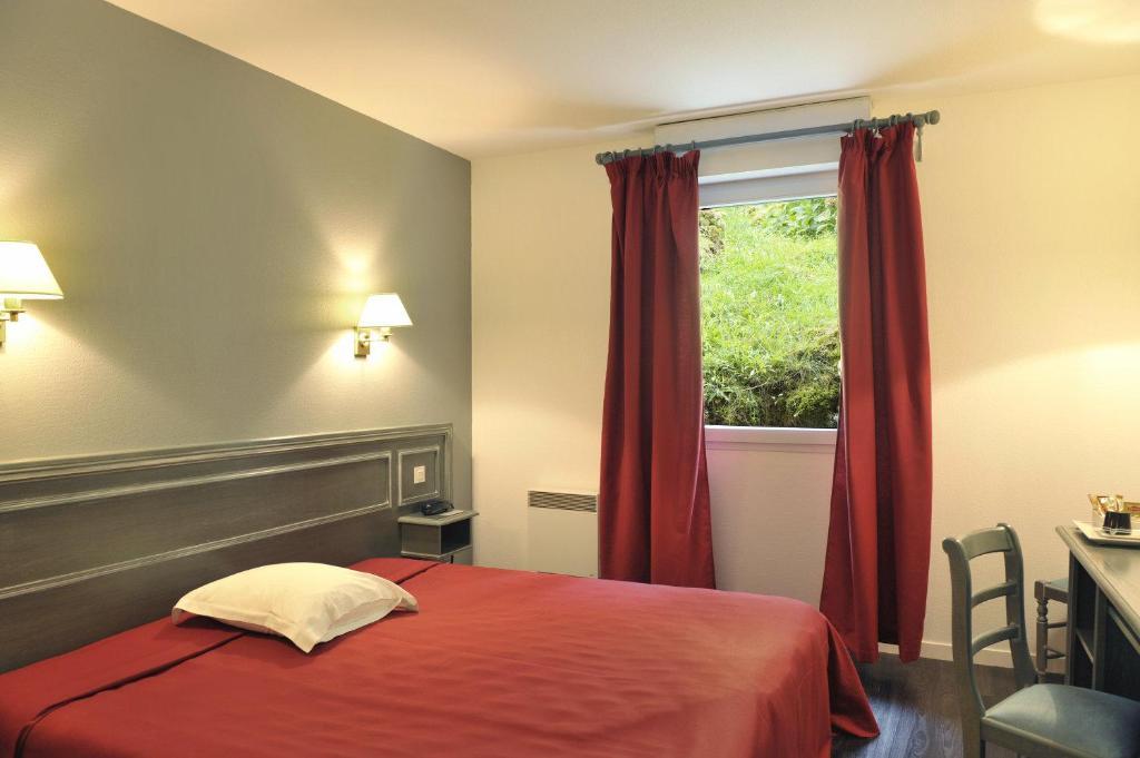 Au Bon Coin Hotel Lurbe-Saint-Christau Exterior foto